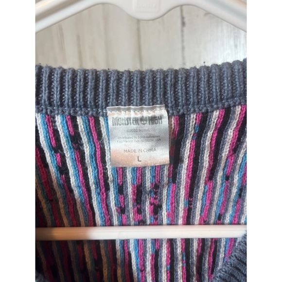 Monster High V Neck Sweater Vest Argyle Preppy Style Size Large - Picture 2 of 3